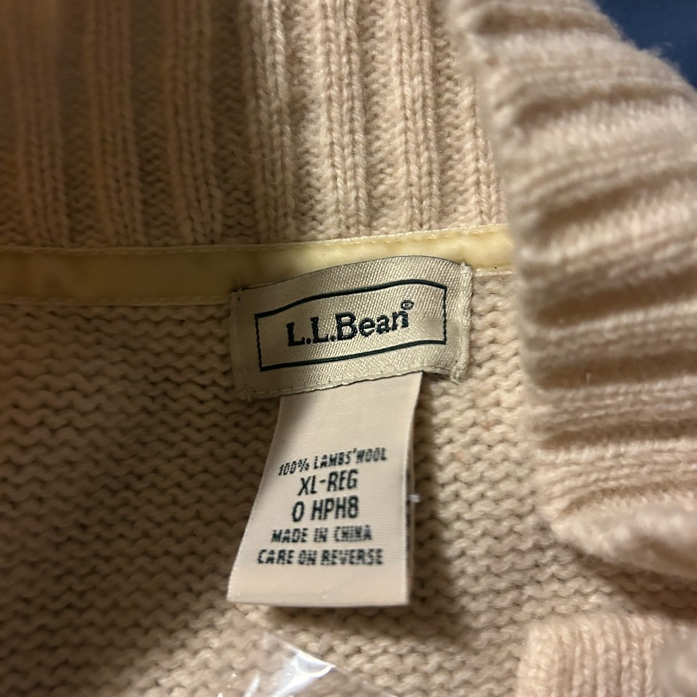 LL Bean women's sweater extra large.  100% lambs wool. - Picture 2 of 7